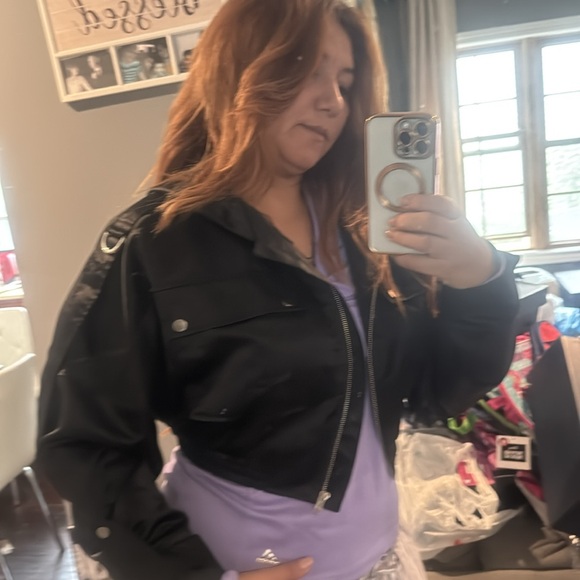 PrettyLittleThing Black Oversized Bomber Jacket with Hood - Picture 11 of 13